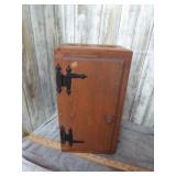 WOODEN BOX