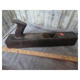 WOODEN BLOCK PLANE -- NO BLADE
