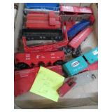LIONEL "H O" TRAIN CARS