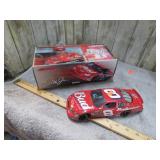 2000 #8 BUDWEISER DALE JR CAR -- 1 of 1536