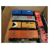"H O" MODEL TRAIN FREIGHT & CABOOSE CARS