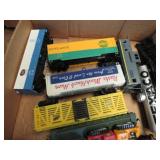 "H O" MODEL TRAIN FREIGHT CARS