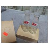 2 PAIR-- VINTAGE PEPSI COLA S&P SHAKERS