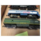 "H O" MODEL TRAIN ENGINES