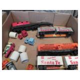 "H O" MODEL TRAIN FREIGHT CARS