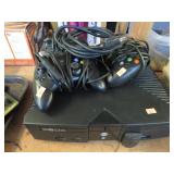 XBOX VIDEO GAME CONSOLE & CONTROLLERS