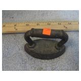 MINIATURE CAST IRON FLAT IRON