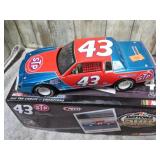 1:24 AUTOGRAPHED RICHARD PETTY 1981 REGAL #43