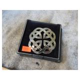 CELTIC KNOT PIN