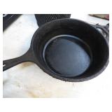 LODGE CAST IRON CHICKEN FRYER PAN W/ LID