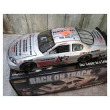 1:24 DALE EARNHARDT HALL OF FAME DIECAST CAR
