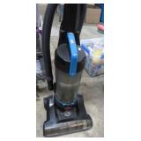 BISSELL VACUUM CLEANER
