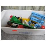 CORNFLOWER DISH & WEEBLE WOOBBLE TOYS