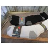 8 PAIR-- SPORT SOCKS -- 10-13