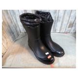 CK RUBBER BOOTS -- 6