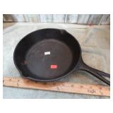 LODGE CAST IRON SKILLET