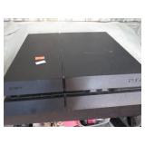 PS4 VIDEO GAME CONSOLE