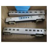 "N" SCALE MODEL TRAIN PASSENGER CARS