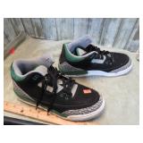 AIR JORDAN SHOES -- 7Y