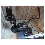 PROFESSIONAL MICROPHONE & M-AUDIO 192/4 INTERFACE