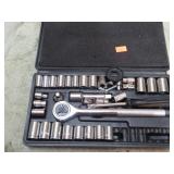 1/4" - 3/8" SOCKET WRENCH SET
