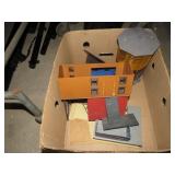 MODEL TRAIN SCENERY BUILDINGS