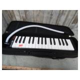 HOHNER INSTRUCTOR 32 MELODICA INSTRUMENT