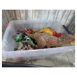 TOY DINOSAURS
