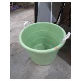 LARGE TUB