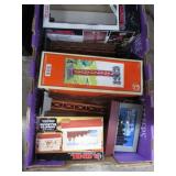 LIONEL MODEL TRAIN ACCESSORIES
