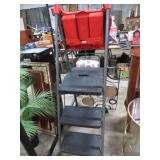 FOLDING STEP STOOL / LADDER