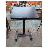 ADJUSTABLE PODIUM