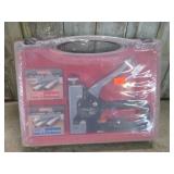 NEW-- STAPLER KIT