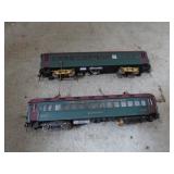 ASSEMBLED MODEL TRAIN ENGINE & CAR KIT