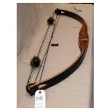 Cobra 1 piece wood compound bow