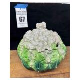 Bowl - Cauliflower with removable lid.