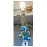 Metal Spring Bobble Head Cat Lamp