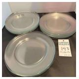 17 pcs Clear Glass Plates