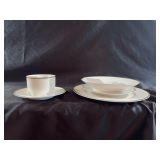 Porcelain dinnerware