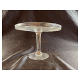 Pedestal pie stand
