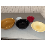 Assorted containers and bowls