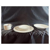 Porcelain dinnerware