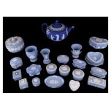 Wedgwood Jasperware (26 pcs)