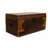 Early American Folk Art Painted Trunk / Box