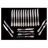 Wallace Sterling Dinner and Meat Knives (24)