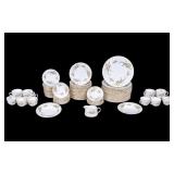 Minton York Pattern China (86 pcs)
