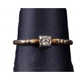 10K Yellow Gold Ring w/ Small Diamond