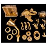 Gilt Bathroom Hardware and Accessories