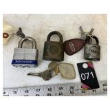 3 padlocks with working keys