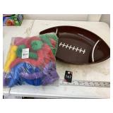 Chip tray and party leis